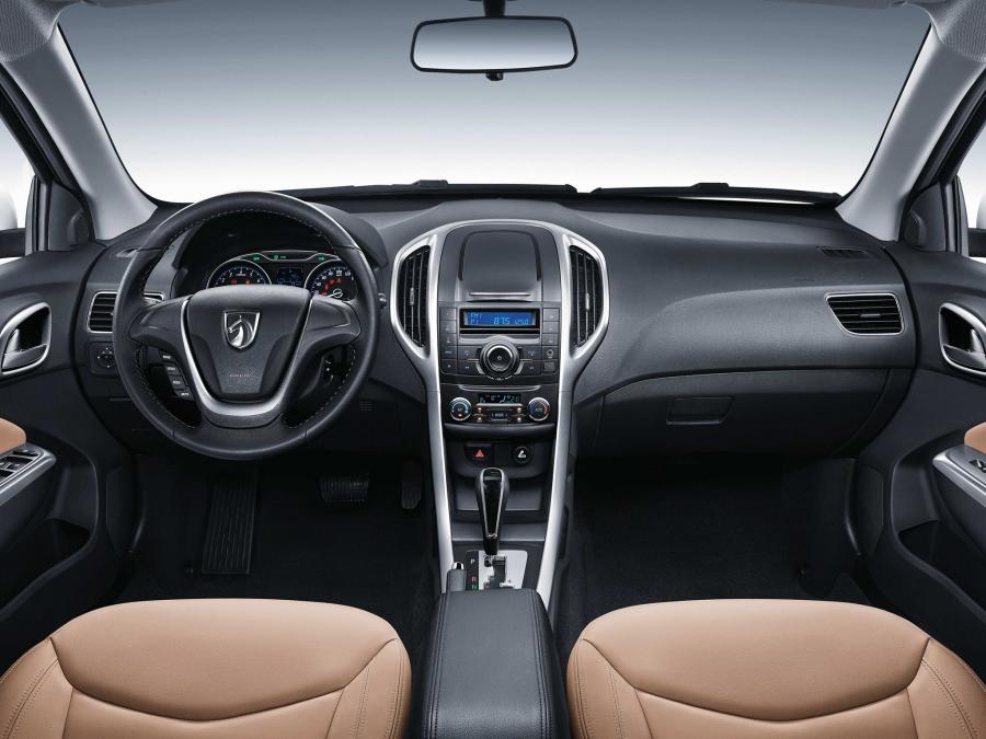 Торпедо Baojun 610 2014 года  (фото 7 из 9)